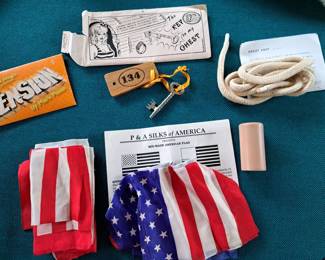VINTAGE MAGIC TRICKS LOT