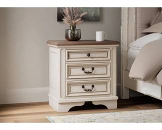 Realyn 27" 3 Drawer Charging Nightstand