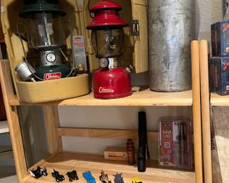 To really great vintage Coleman lanterns… The red one has original Pyrex glass