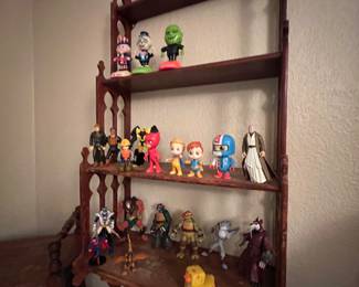 Action figures of various sizes and origin… Several notable ninja turtles