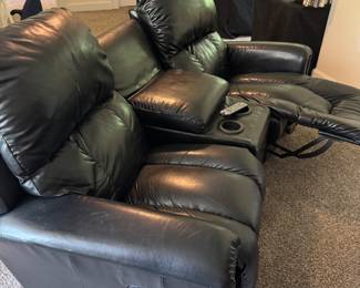 4 Movie theatre reliners