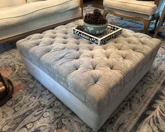 Tufted ottoman