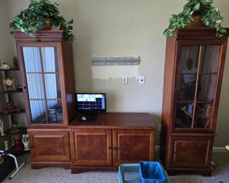 Entertainment Center (Willing to sell the pieces separately)
