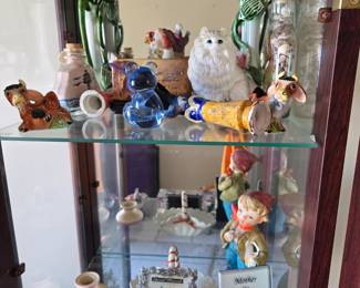 Figurines