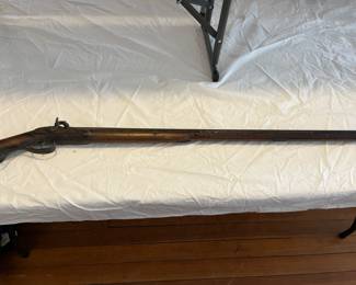 Antique Kentucky long rifle