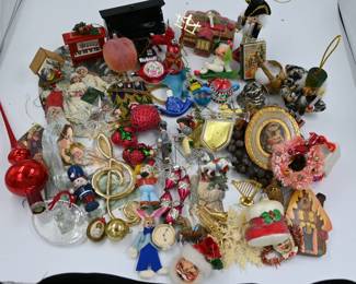 You'll find antique faux-sugared glass fruit ornaments among the many scrumptious treasures waiting for you this weekend!