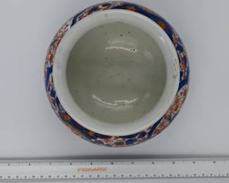 Imari jar