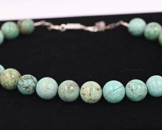 Simulated turquoise necklace