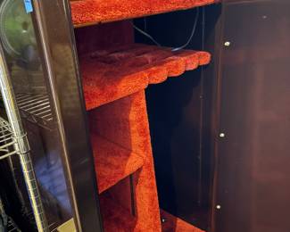 14 Rifles and can hold pistols 5 Shelves