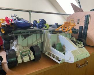 1990 G.I. JOE MOBILE STRIKE HEADQUARTERS "THE GENERAL"