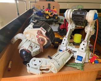 VINTAGE 1993 GI JOE ARMOR-BOT-INCOMPLETE