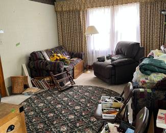 area rug, recliner