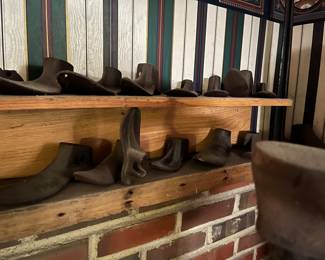iron cobbler shoe forms