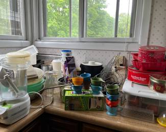 food processor, tupperware, misc kitchenware