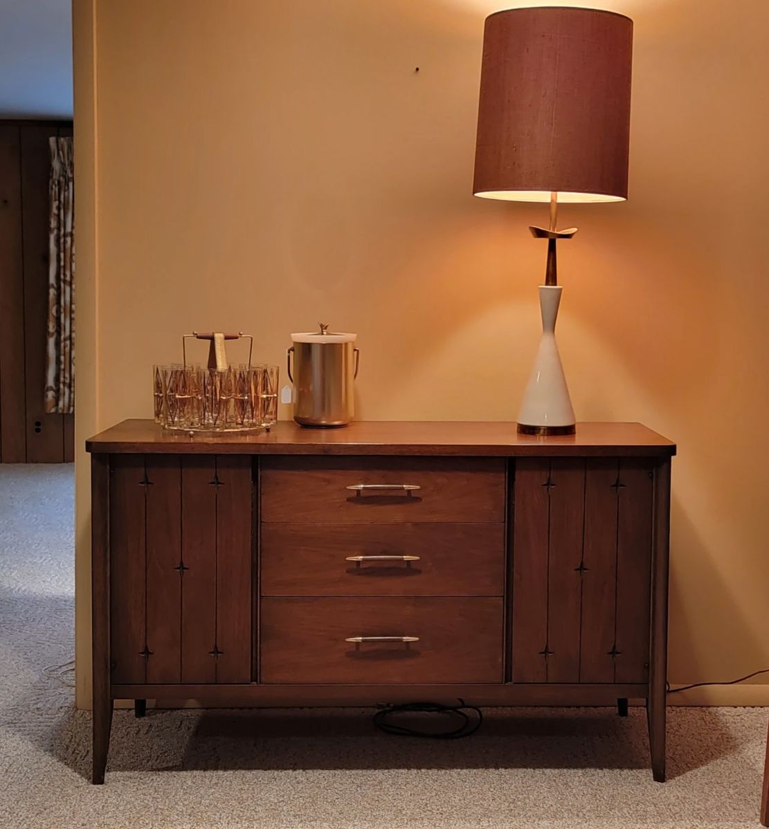 Broyhill Saga credenza