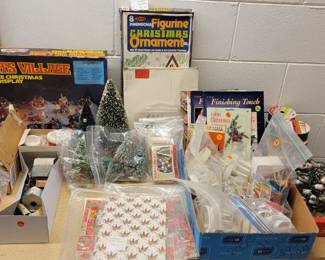 Vintage Christmas decor, crafts, lights and paper!