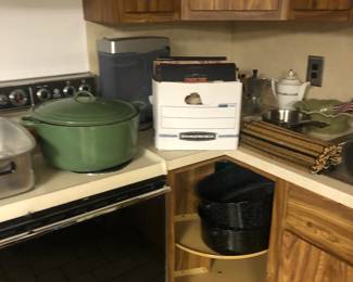 Kitchenware Items