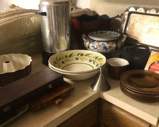 Kitchenware Items