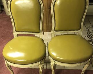 Set of Eight Total French Style Dining Chairs