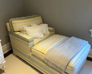 Cowtan & Tout Custom Chaise Lounge