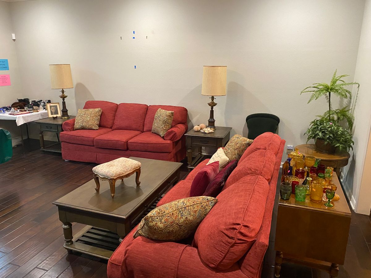 Estate Sale Extravaganza in Waco! starts on 5/21/2025