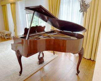 Baby Grand