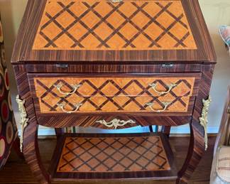 Explore this Preston Hollow estate sale featuring antique furniture, curated artwork, home décor, vintage collectibles, glassware, rugs, and a Toyota Camry—double the inventory from two designer-appointed Dallas homes.
