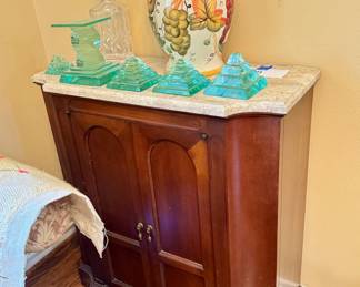 Explore this Preston Hollow estate sale featuring antique furniture, curated artwork, home décor, vintage collectibles, glassware, rugs and a Toyota Camry—double the inventory from two designer-appointed Dallas homes. Discovery Estate Sales.
