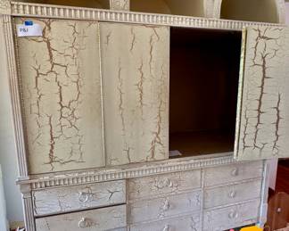 Explore this Preston Hollow estate sale featuring antique furniture, curated artwork, home décor, vintage collectibles, glassware, rugs, and a Toyota Camry—double the inventory from two designer-appointed Dallas homes.
