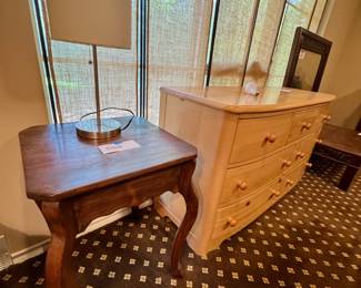 Explore this Preston Hollow estate sale featuring antique furniture, curated artwork, home décor, vintage collectibles, glassware, rugs and a Toyota Camry—double the inventory from two designer-appointed Dallas homes. Discovery Estate Sales.
