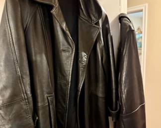 Explore this Preston Hollow estate sale featuring antique furniture, curated artwork, home décor, vintage collectibles, glassware, rugs and a Toyota Camry—double the inventory from two designer-appointed Dallas homes. Discovery Estate Sales.
