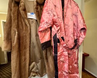 Explore this Preston Hollow estate sale featuring antique furniture, curated artwork, home décor, vintage collectibles, glassware, rugs and a Toyota Camry—double the inventory from two designer-appointed Dallas homes. Discovery Estate Sales.
