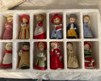 Set of 12 Christmas bells.