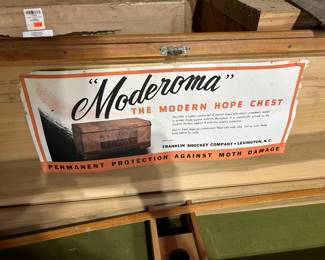 VINTAGE CEDAR CHEST