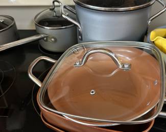 LOTS OF GREAT COOKWARE