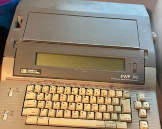 PORTABLE TYPEWRITER