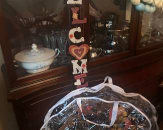 Holiday decor - Thanksgiving, Easter, Valentine's Day