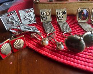 Men’s vintage cufflinks