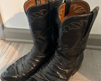 Lucassee ostrich boots