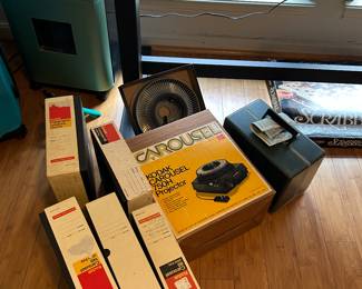 Projector and Kodak carousel