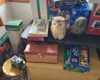 Otigari owl cookie jar
