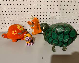 Mod and colorful animals!
