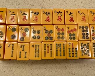 Vintage Bakelite Mahjong set
