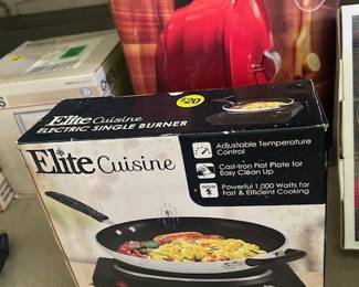 Elite Cuisine Burner and pan