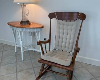Early American rocker, wicker wood top vtg table, cut glass older lamp
