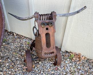 Garden decor - metal bull!!