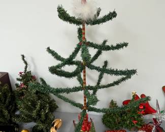Department 56 Patience Brewster folding Christmas tree!