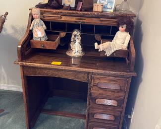 ANTIQUE 36" ROLL-TOP DESK