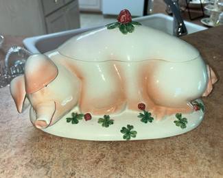 RARE - Mottahedeh covered pig tureen