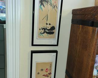 LOVELY PAIR OF CHINESE FRAMED PRINTS